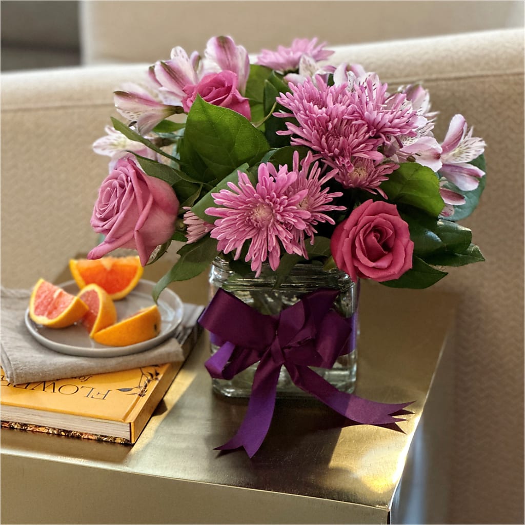 Sugarplum Bouquet – MOSS & CO, Watkinsville GA
