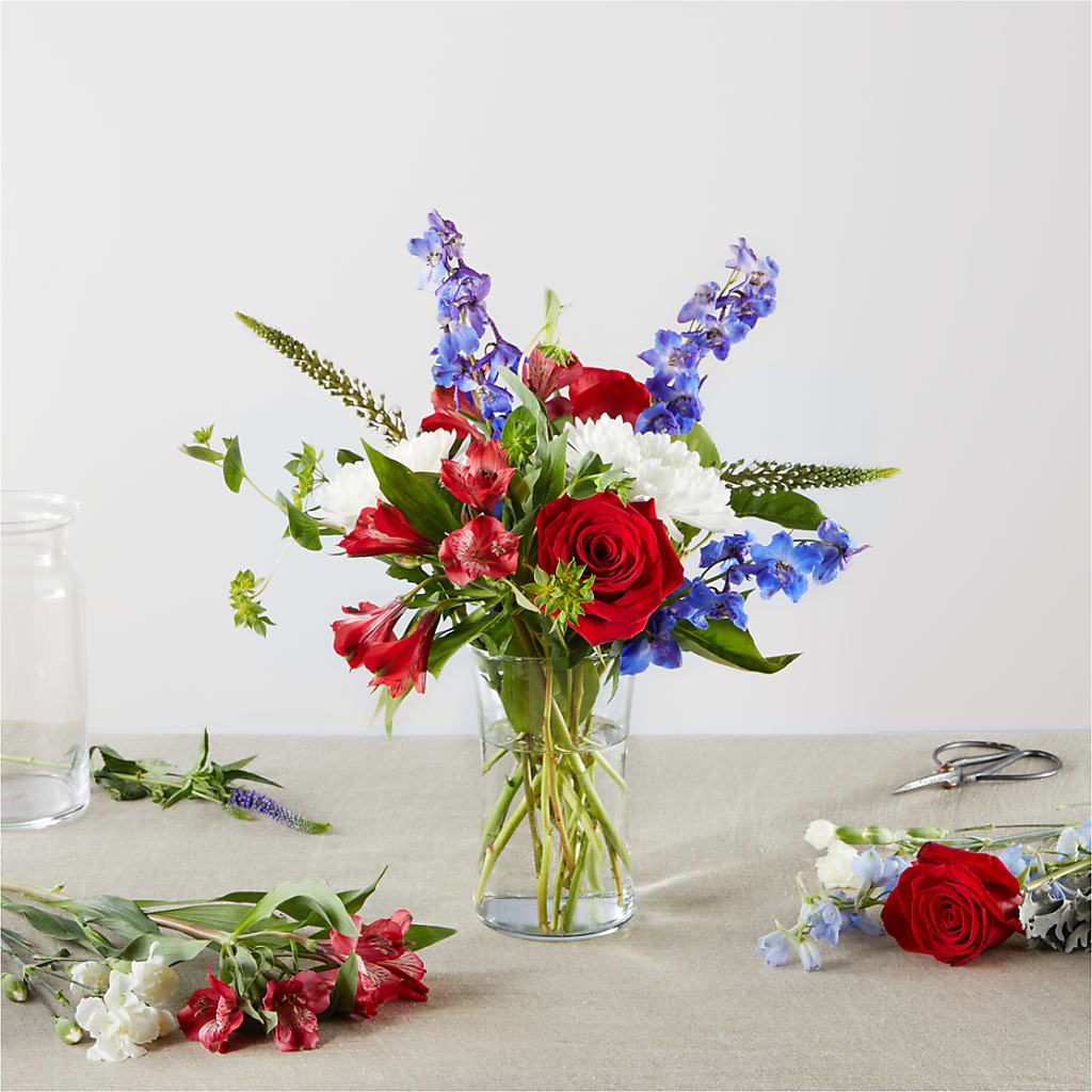 Star Spangled - A Florist Original – MOSS & CO, Watkinsville GA