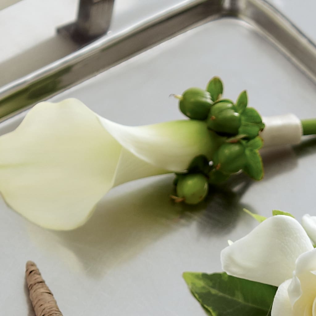 White Calla Boutonniere – MOSS & CO, Watkinsville GA