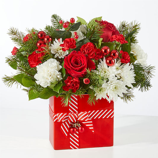 Presents Under the Tree Bouquet – MOSS & CO, Watkinsville GA