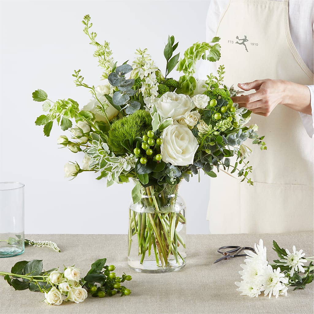 Irish Garden - A Florist Original – MOSS & CO, Watkinsville GA