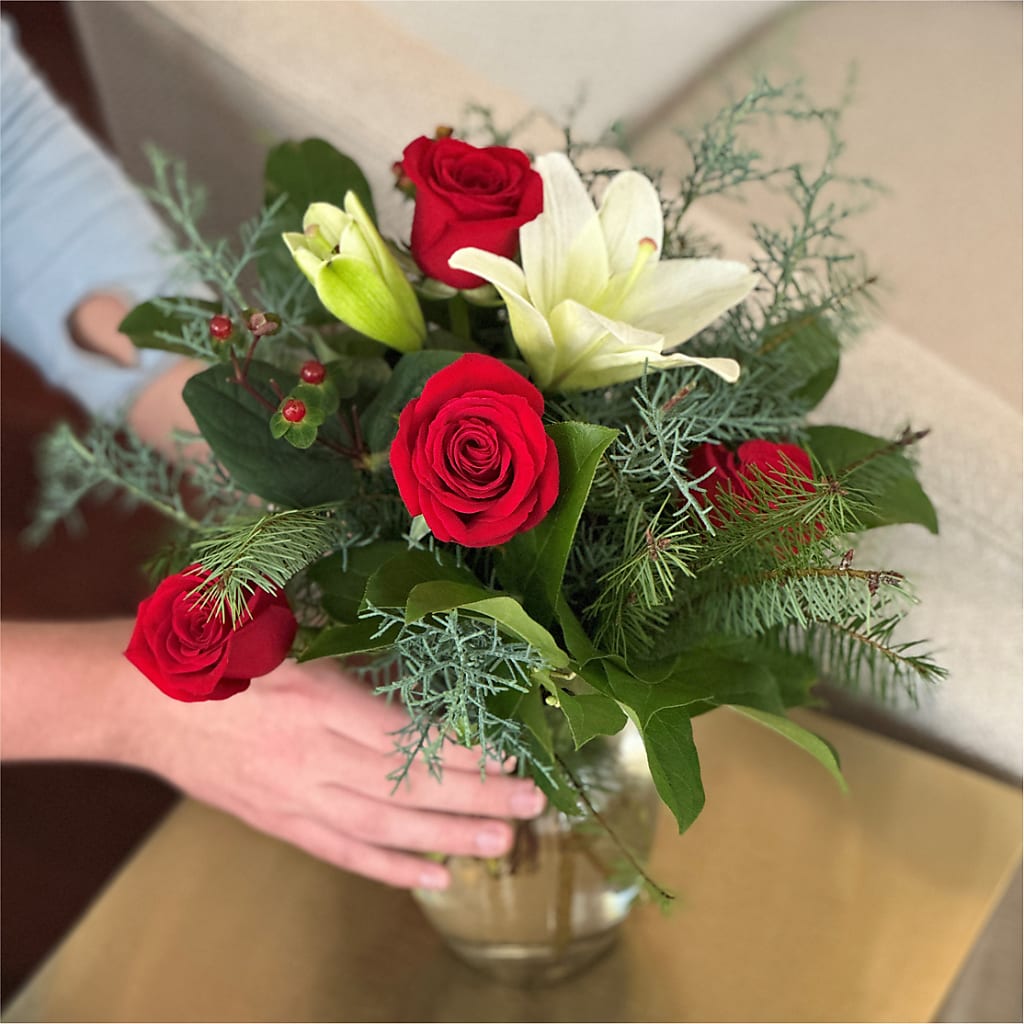 Glittering Lights Bouquet – MOSS & CO, Watkinsville GA