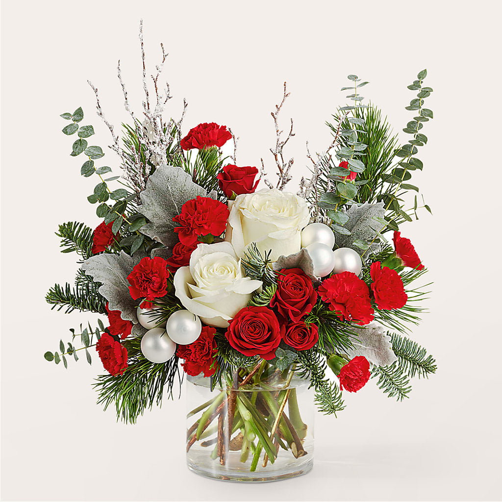 Trimming the Tree Bouquet – MOSS & CO, Watkinsville GA